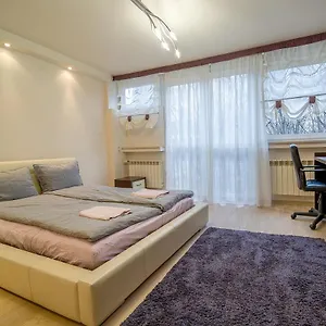 Modern & Central- Golden Apartments - City Center Apartament