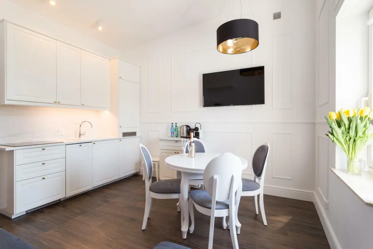 Executive 3 Bedroom Apartament By Your Freedom Warsaw Apartment
