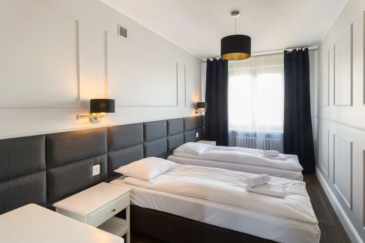 Executive 3 Bedroom Apartament By Your Freedom Warsaw Apartment