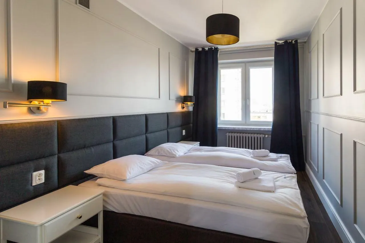 Executive 3 Bedroom Apartament By Your Freedom Warsaw Apartment