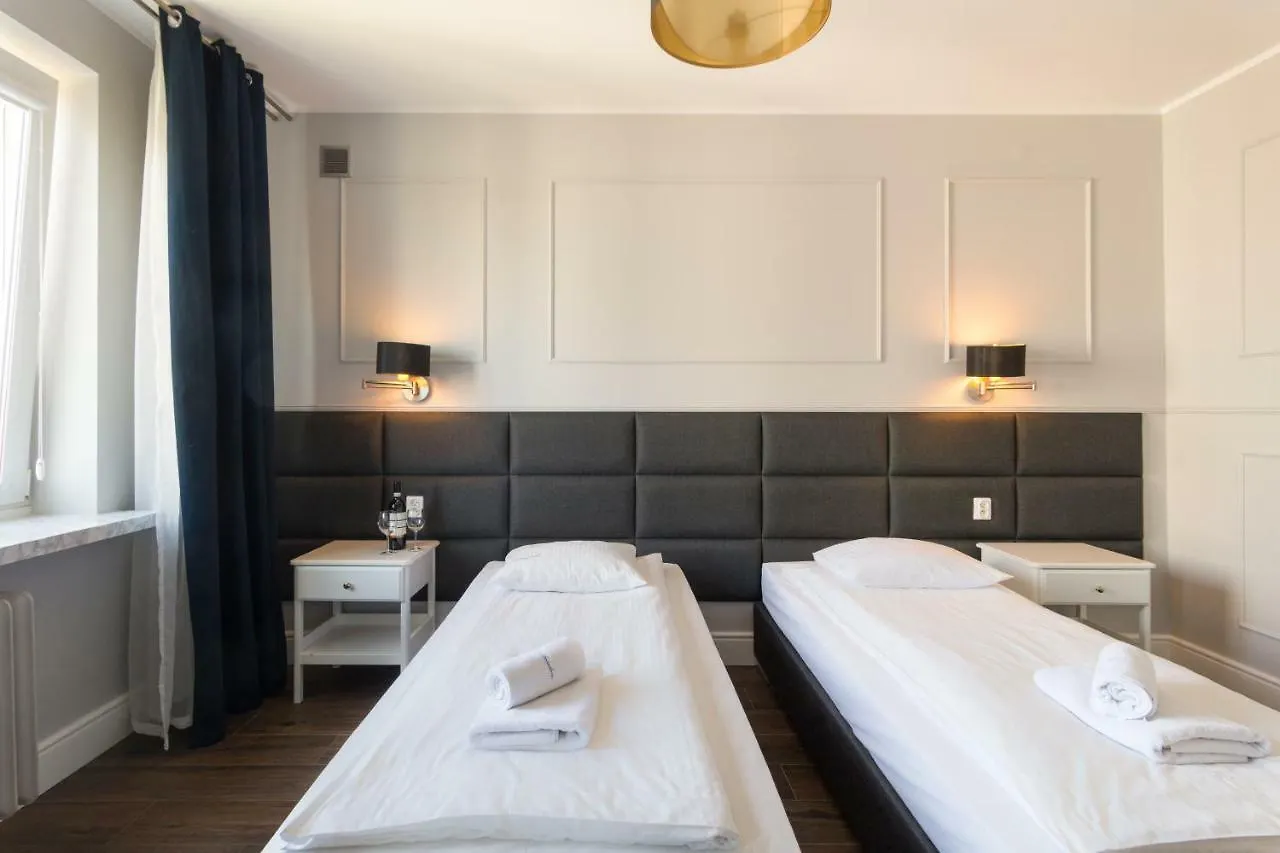 Executive 3 Bedroom Apartament By Your Freedom Warsaw Apartment